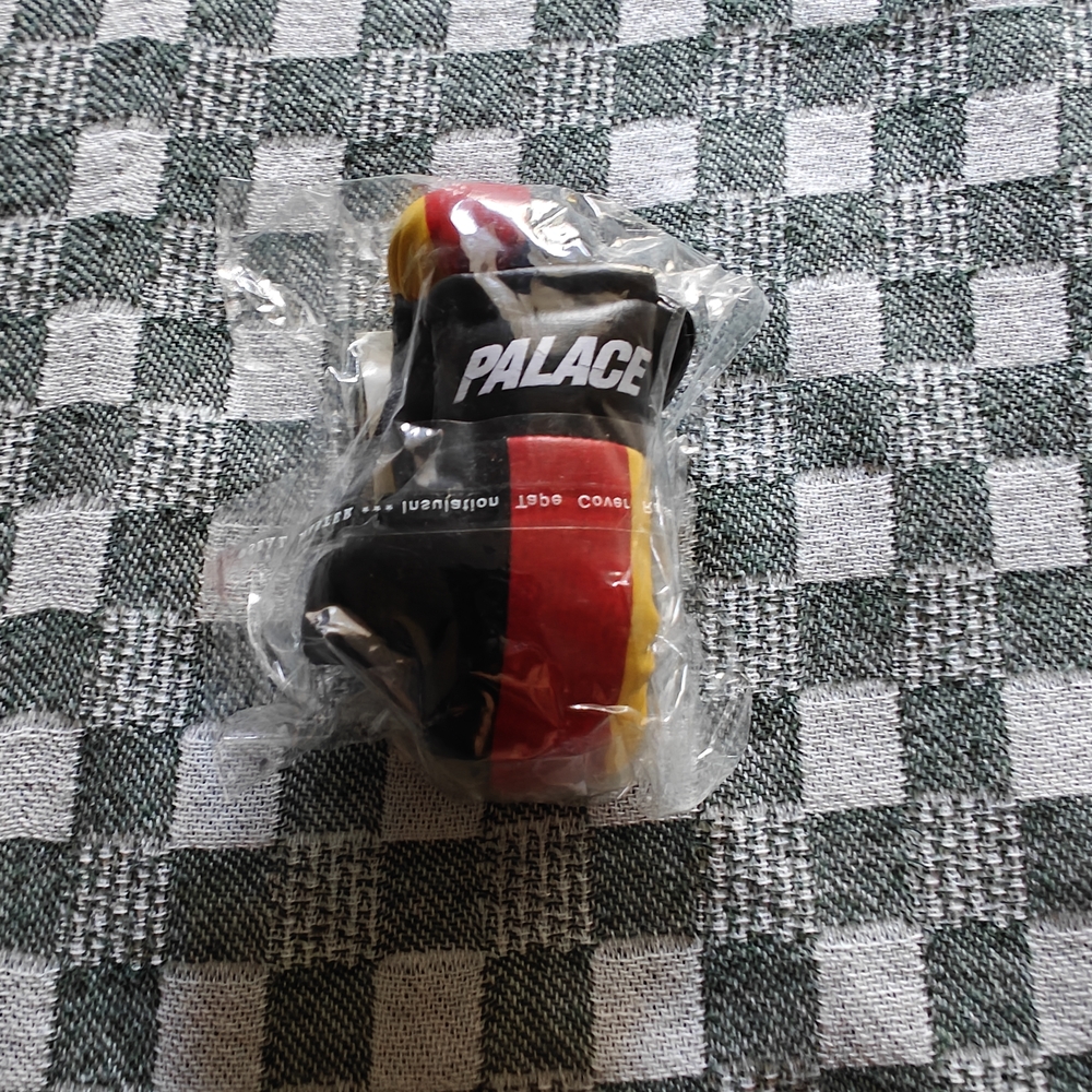 Palace Multicolor Keychain